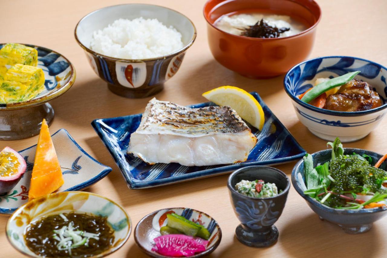 Marine Piazza Okinawa Hotell Motobu Exteriör bild
