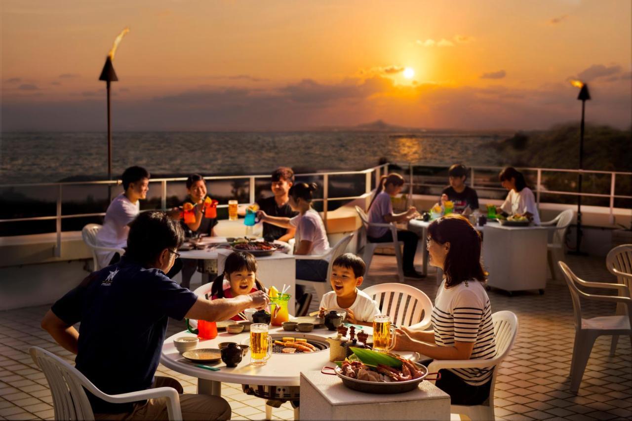 Marine Piazza Okinawa Hotell Motobu Exteriör bild